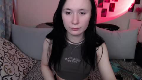 Snapshot of alice_perrez chatting on 8, 2, 2025 Alice and Mike online show from 8, 2, 2025