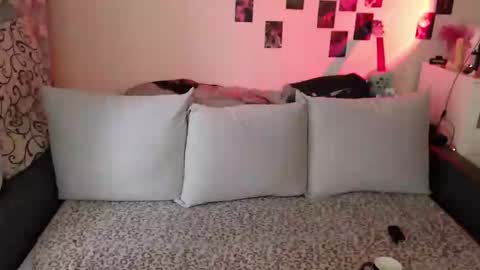 Snapshot of alice_perrez chatting on 11, 2, 2025 Alice and Mike online show from 11, 2, 2025