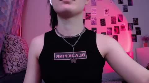 Snapshot of alice_perrez chatting on 18, 2, 2025 Alice and Mike online show from 18, 2, 2025