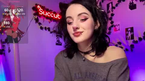 Snapshot of alice_succubus chatting on 18, 10, 2025 alice_succubus online show from 18, 10, 2025