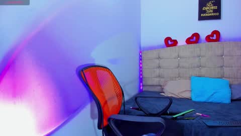 alice_summer1 online show from 4, 12, 2025