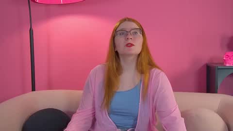 Snapshot of aliceallisons chatting on 8, 11, 2025 Alice online show from 8, 11, 2025