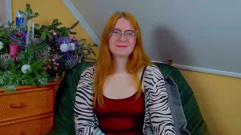 Snapshot of aliceallisons chatting on 2, 12, 2025 Alice online show from 2, 12, 2025