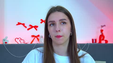 Snapshot of aliceatkin chatting on 25, 6, 2026 Alice online show from 25, 6, 2026