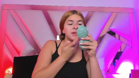 AliceCruz online show from 4, 7, 2026