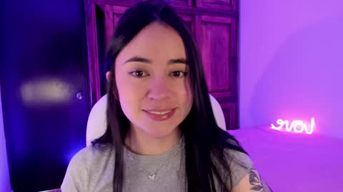 Snapshot of alicee_2 chatting on 17, 12, 2024 Aliceee .. 97YP9VWGZHrefnav wishlist lists 1 online show from 17, 12, 2024