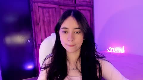 Snapshot of alicee_2 chatting on 12, 1, 2025 Aliceee .. 97YP9VWGZHrefnav wishlist lists 1 online show from 12, 1, 2025