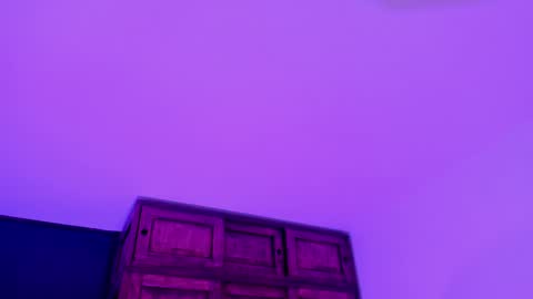 Snapshot of alicee_2 chatting on 16, 1, 2025 Aliceee .. 97YP9VWGZHrefnav wishlist lists 1 online show from 16, 1, 2025