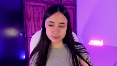 Snapshot of alicee_2 chatting on 23, 1, 2025 Aliceee .. 97YP9VWGZHrefnav wishlist lists 1 online show from 23, 1, 2025