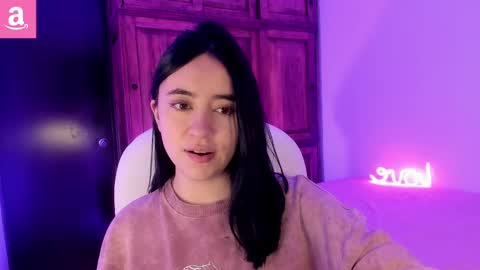 Snapshot of alicee_2 chatting on 3, 3, 2025 Aliceee .. 97YP9VWGZHrefnav wishlist lists 1 online show from 3, 3, 2025