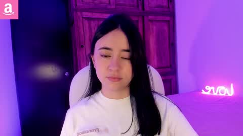 Snapshot of alicee_2 chatting on 12, 3, 2025 Aliceee .. 97YP9VWGZHrefnav wishlist lists 1 online show from 12, 3, 2025