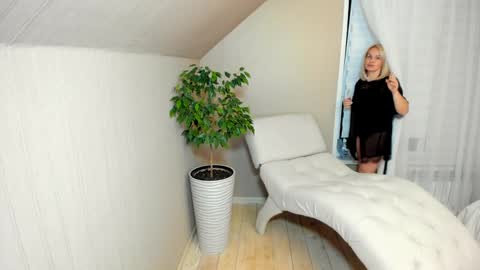 Snapshot of alicee__grace chatting on 13, 12, 2024 Alicee online show from 13, 12, 2024