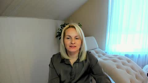 Snapshot of alicee__grace chatting on 19, 12, 2024 Alicee online show from 19, 12, 2024