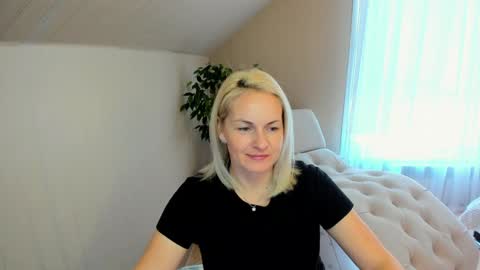 Snapshot of alicee__grace chatting on 21, 12, 2024 Alicee online show from 21, 12, 2024