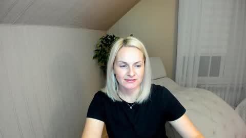 Snapshot of alicee__grace chatting on 23, 12, 2024 Alicee online show from 23, 12, 2024