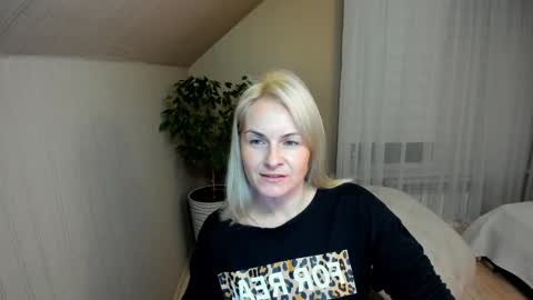 Snapshot of alicee__grace chatting on 3, 1, 2025 Alicee online show from 3, 1, 2025