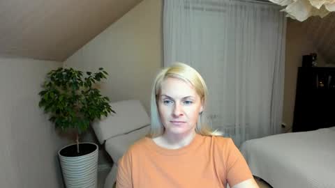 Snapshot of alicee__grace chatting on 10, 1, 2025 Alicee online show from 10, 1, 2025
