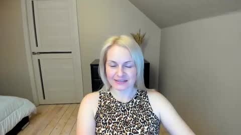Snapshot of alicee__grace chatting on 10, 2, 2025 Alicee online show from 10, 2, 2025