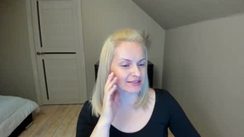 Snapshot of alicee__grace chatting on 13, 2, 2025 Alicee online show from 13, 2, 2025