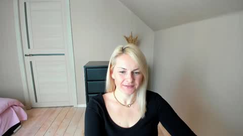 Snapshot of alicee__grace chatting on 3, 3, 2025 Alicee online show from 3, 3, 2025