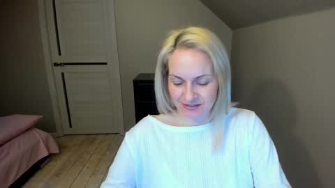 Snapshot of alicee__grace chatting on 6, 3, 2025 Alicee online show from 6, 3, 2025