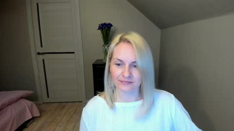 Snapshot of alicee__grace chatting on 7, 3, 2025 Alicee online show from 7, 3, 2025