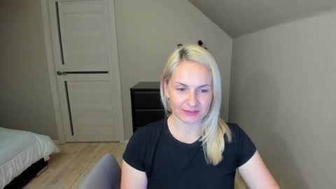 Snapshot of alicee__grace chatting on 29, 9, 2025 Alicee online show from 29, 9, 2025