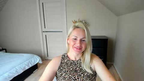 Snapshot of alicee__grace chatting on 27, 10, 2025 Alicee online show from 27, 10, 2025