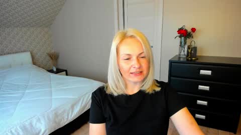 Snapshot of alicee__grace chatting on 19, 11, 2025 Alicee online show from 19, 11, 2025