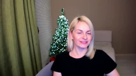 Snapshot of alicee__grace chatting on 13, 12, 2025 Alicee online show from 13, 12, 2025