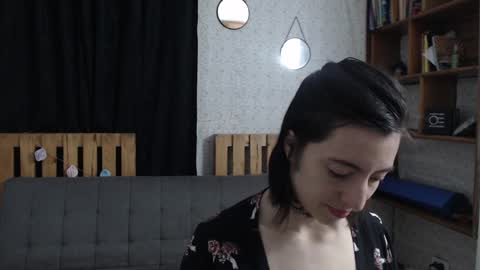 alicee_logan_ online show from 12, 1, 2025