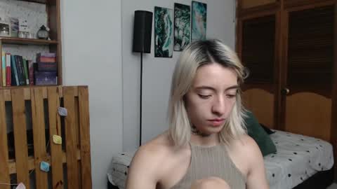 alicee_logan_ online show from 23, 5, 2026