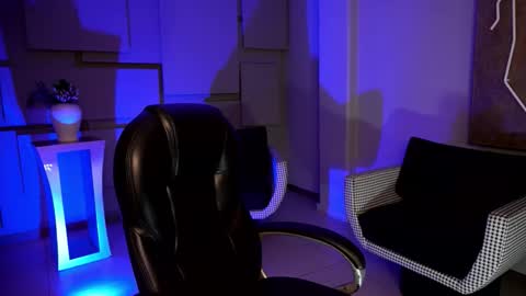 Snapshot of aliceharperx chatting on 28, 11, 2025 Alice online show from 28, 11, 2025