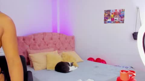  ALICEKIING online show from 5, 3, 2025