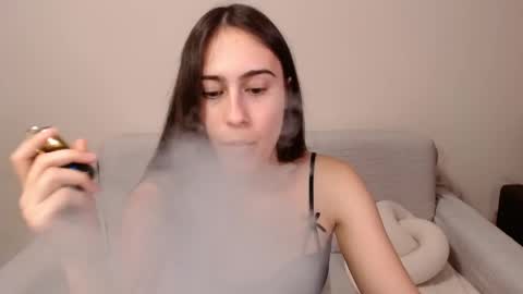 alicekollt online show from 3, 1, 2025