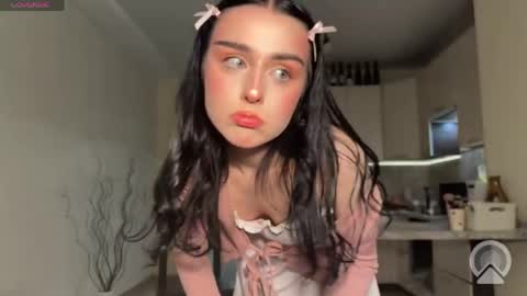 Snapshot of alicelaney chatting on 3, 4, 2026 alicelaney online show from 3, 4, 2026