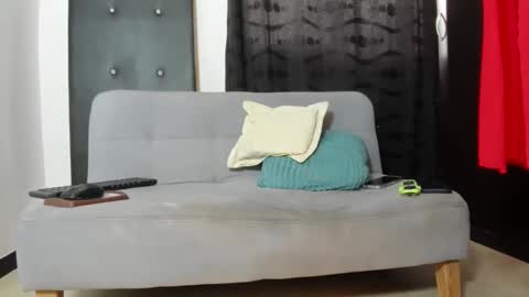 Snapshot of alicemarquez chatting on 16, 11, 2025 alice online show from 16, 11, 2025