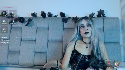 Snapshot of alicenoir_ chatting on 7, 10, 2025 alicenoir_ online show from 7, 10, 2025
