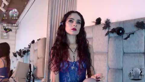 Snapshot of alicenoir_ chatting on 11, 10, 2025 alicenoir_ online show from 11, 10, 2025