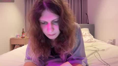 AlicePinkhead online show from 4, 6, 2026