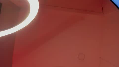 Snapshot of alicepoixxxon chatting on 12, 10, 2025 ALICE online show from 12, 10, 2025