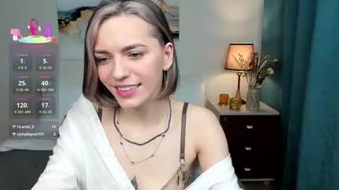 Snapshot of alicerivas chatting on 31, 10, 2025 AliceRivas online show from 31, 10, 2025