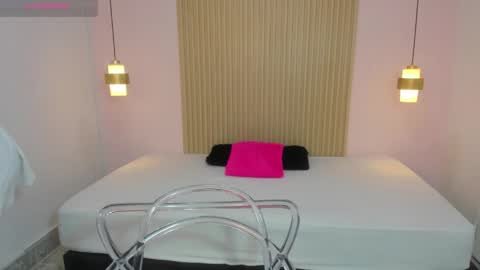 AliceRoss online show from 4, 4, 2026