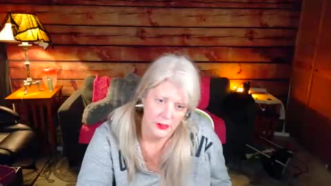 Alices Curiosity online show from 31, 10, 2025