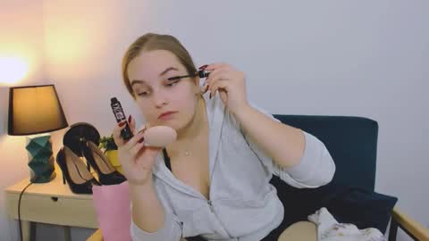 Snapshot of alicesensitive chatting on 28, 11, 2025 alicesensitive online show from 28, 11, 2025