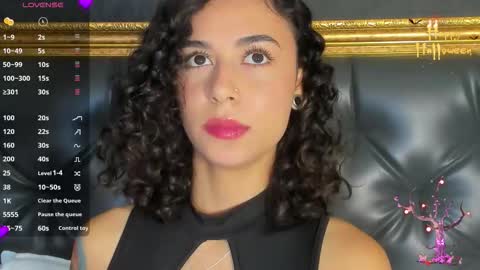 Snapshot of alicestevens_ chatting on 23, 10, 2025 Alicestevens online show from 23, 10, 2025