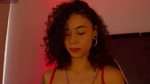 Snapshot of alicestevens_ chatting on 26, 11, 2025 Alicestevens online show from 26, 11, 2025