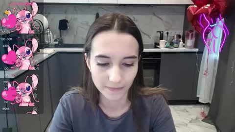 Snapshot of aliceweiss_ chatting on 27, 11, 2025 Alice online show from 27, 11, 2025