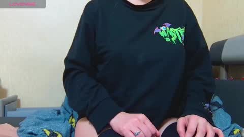 AliceWoolfy online show from 8, 1, 2026