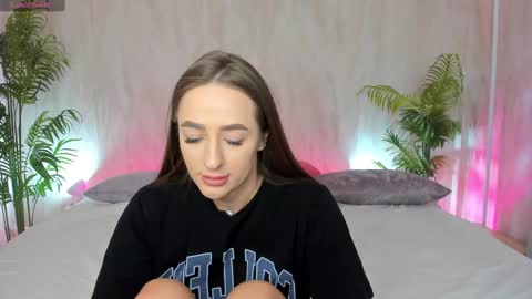 Mia online show from 20, 2, 2025